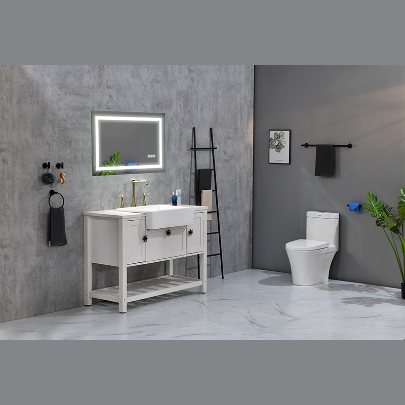 Side view of the 40-inch dimmable LED bathroom mirror showcasing its sleek design and touch controls.