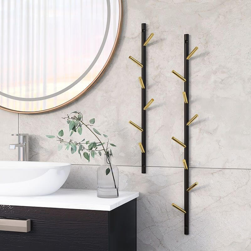 Close-up of the premium aluminum alloy material of the wall-mounted coat rack.