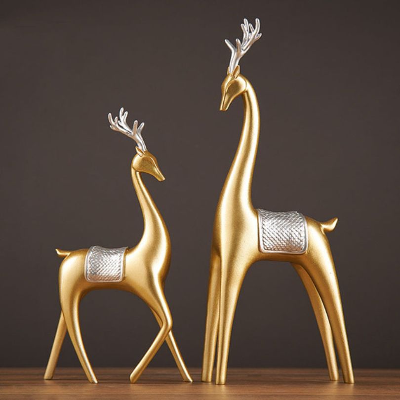 Close-up of the Nordic style deer figurine highlighting the intricate details and premium resin material.
