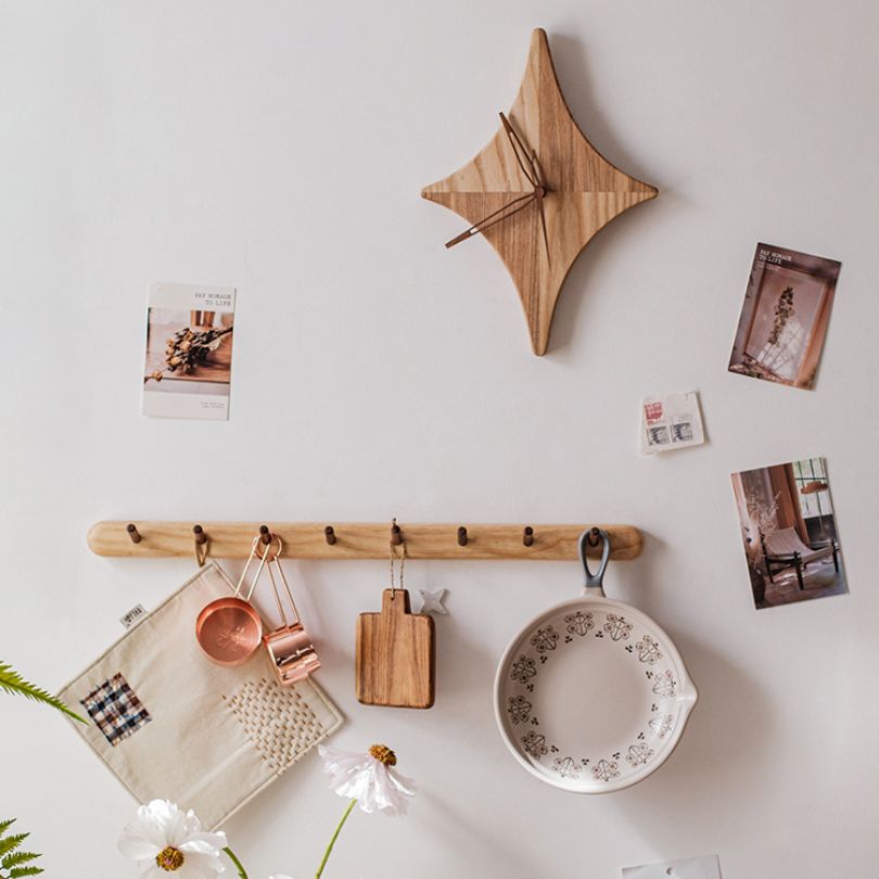Close-up of the clock face and star design, perfect for adding charm to any room.